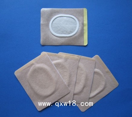 廠家生產(chǎn)供應(yīng)膏藥布 加膜加圈無(wú)紡布膏藥布