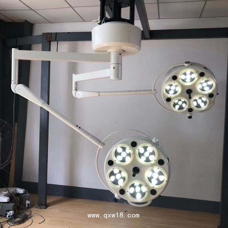 五孔手術(shù)燈 手術(shù)輔助照明燈 門診檢查燈 孔式無影燈