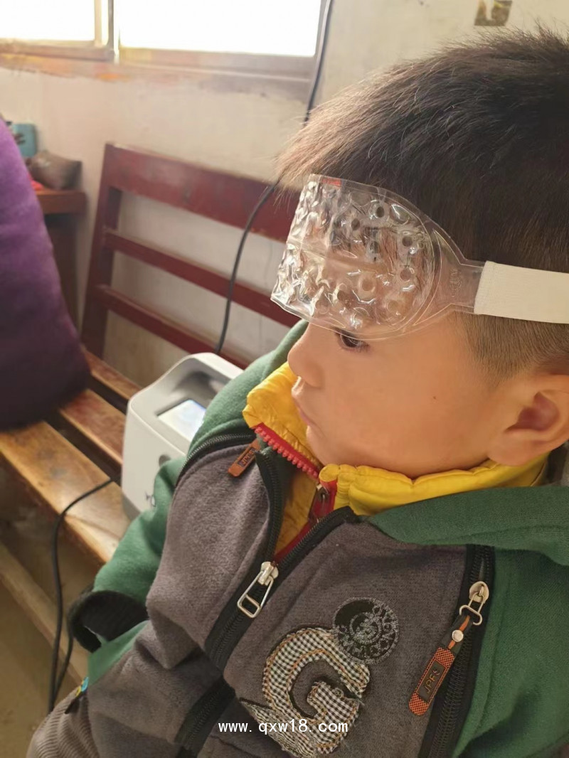 多功能醫(yī)用兒童物理退燒儀-物理降溫系統(tǒng)