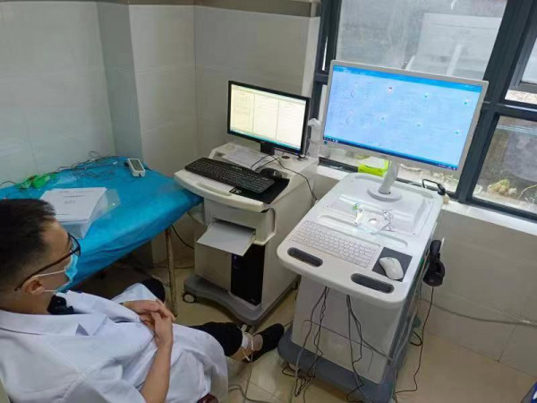 胃腸治療儀中頻