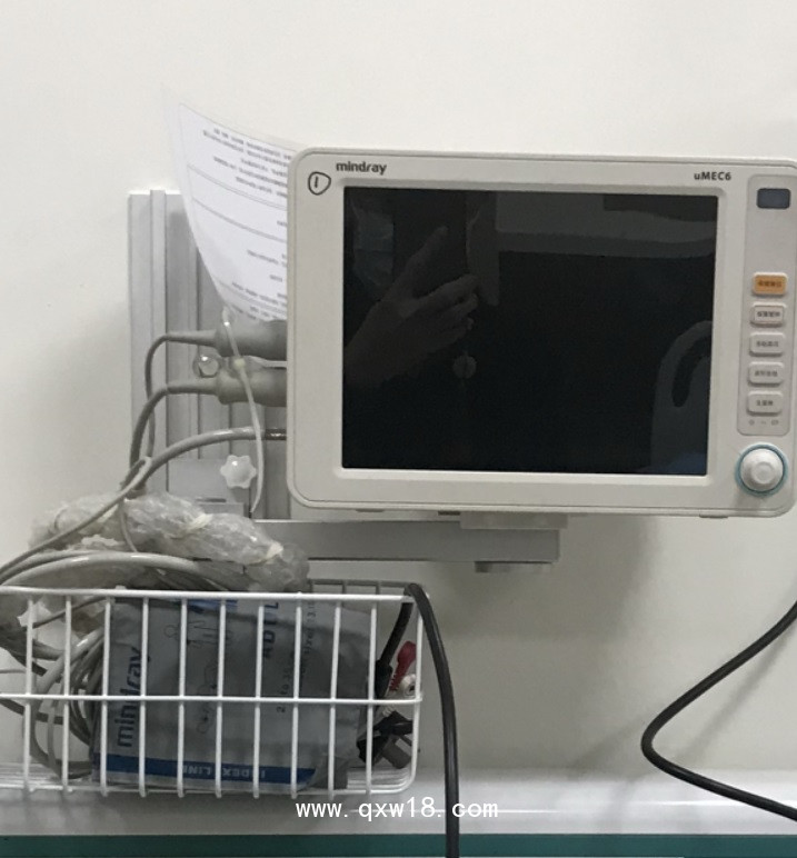 監(jiān)護儀墻架 -- SM20099