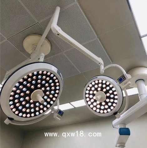 LED手術無影燈